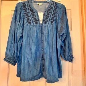 NWT Wonderly Small button up Chic Denim Blue Blouse with Embroidery